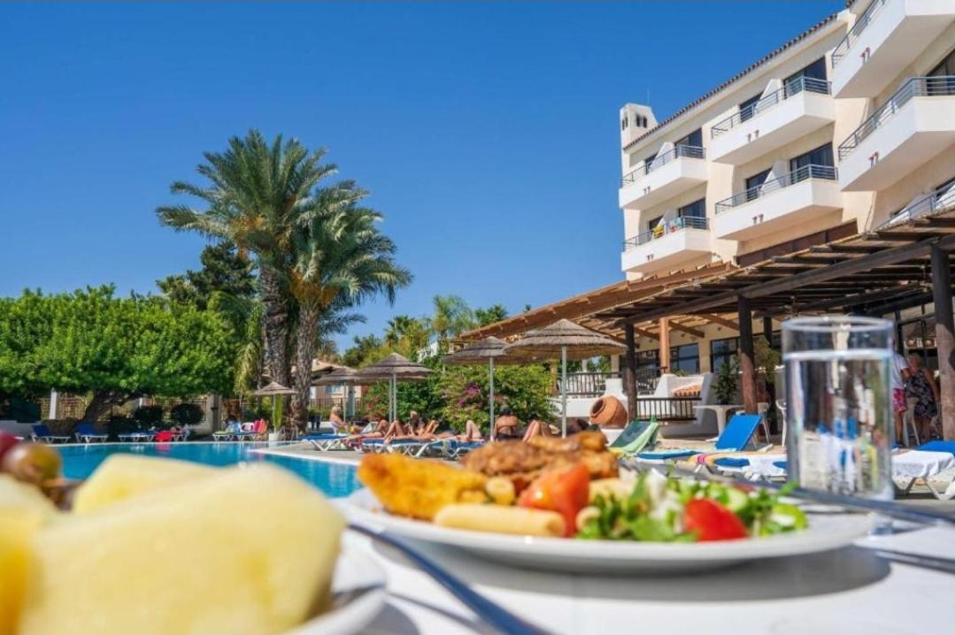 Nice Holiday Apartment Пафос Экстерьер фото